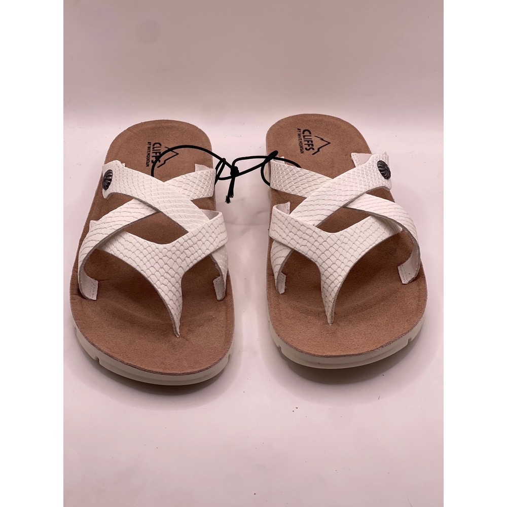 Cliffs by White Mountain Banksy White Snakeskin Print Sandals Size 10